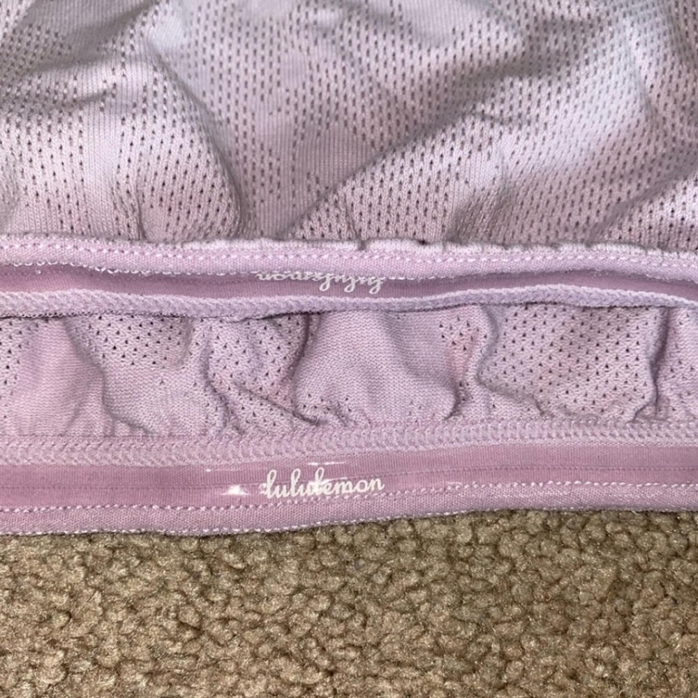 Lululemon - Picture 5 of 8